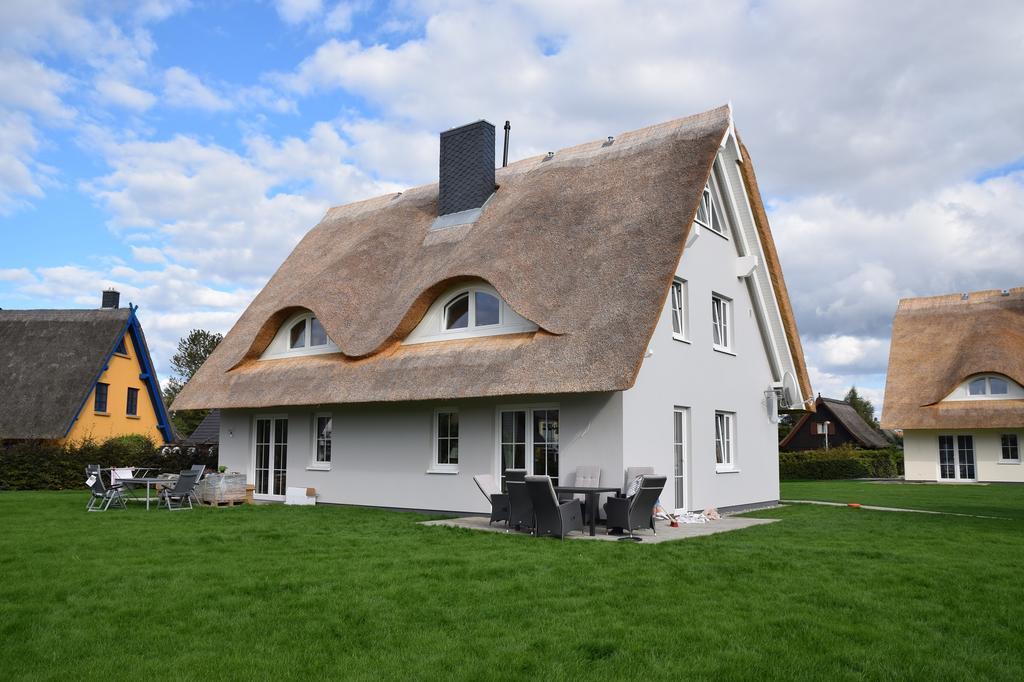 Reetdachhaeuser Boergerende Esterno foto