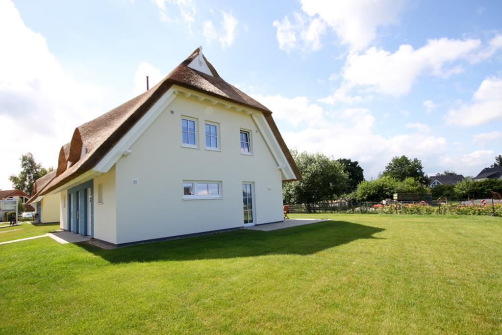 Reetdachhaeuser Boergerende Esterno foto