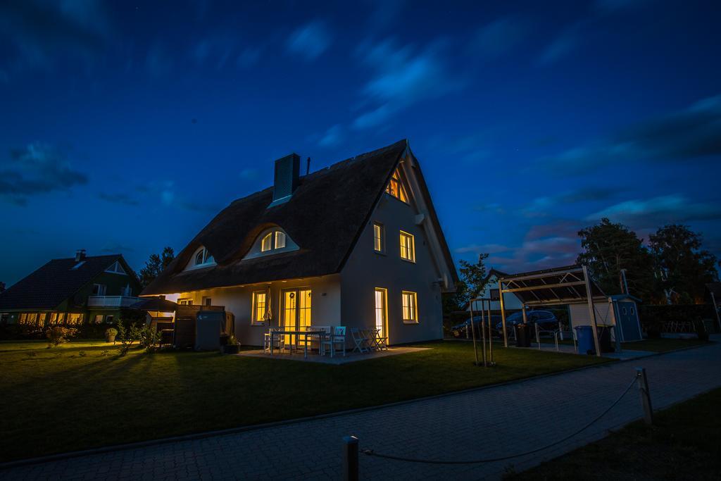 Reetdachhaeuser Boergerende Esterno foto