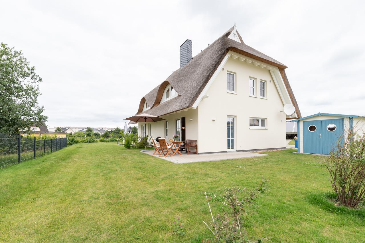Reetdachhaeuser Boergerende Esterno foto