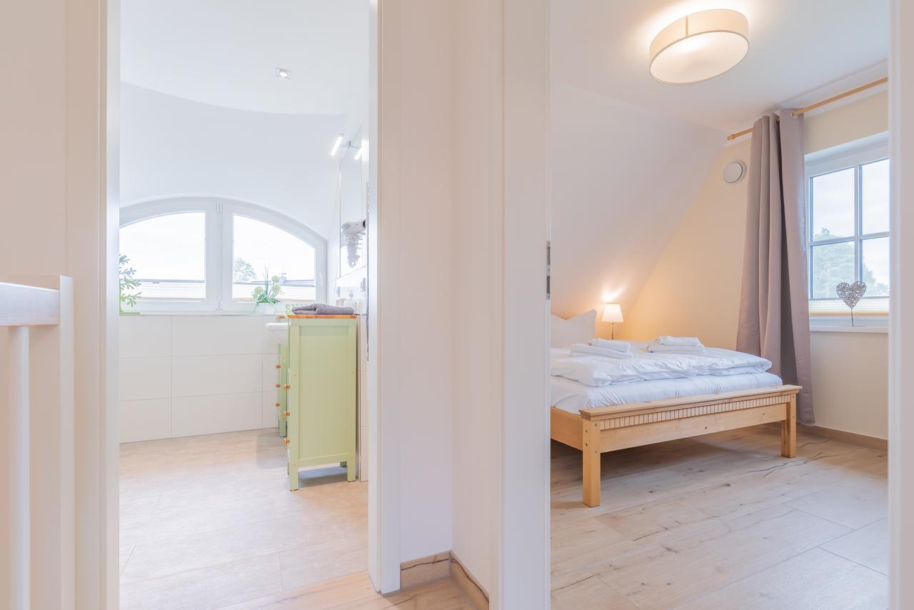 Reetdachhaeuser Boergerende Esterno foto
